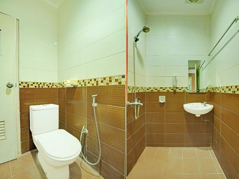 Hotel O Padang City Center Near Pantai Padang image