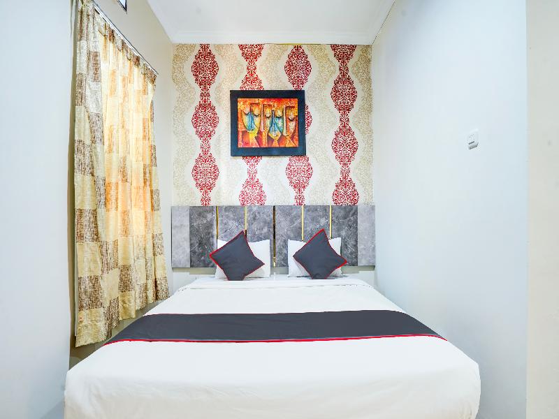 Hotel O Padang City Center Near Pantai Padang image