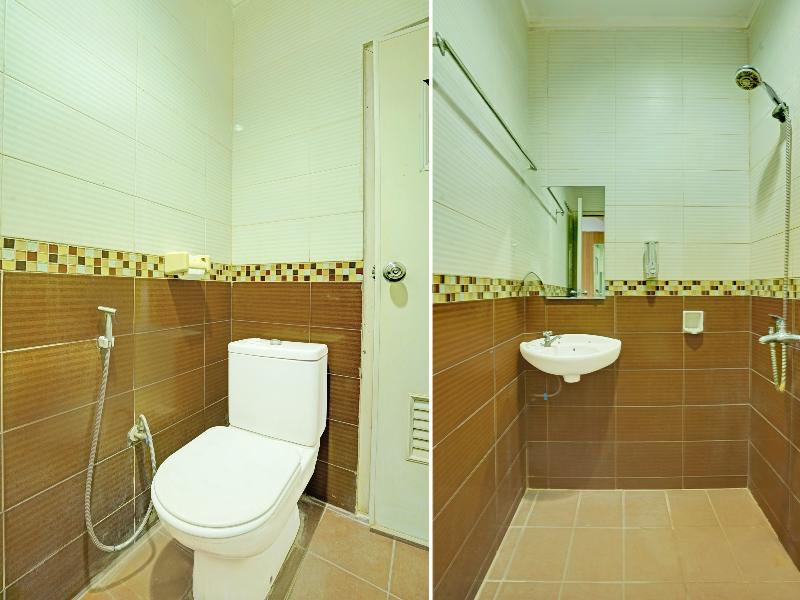 Hotel O Padang City Center Near Pantai Padang image