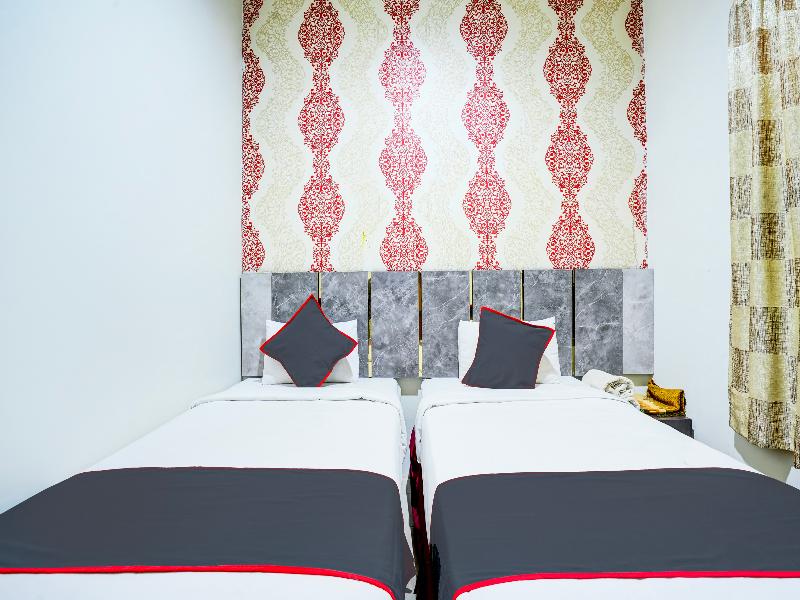 Hotel O Padang City Center Near Pantai Padang image