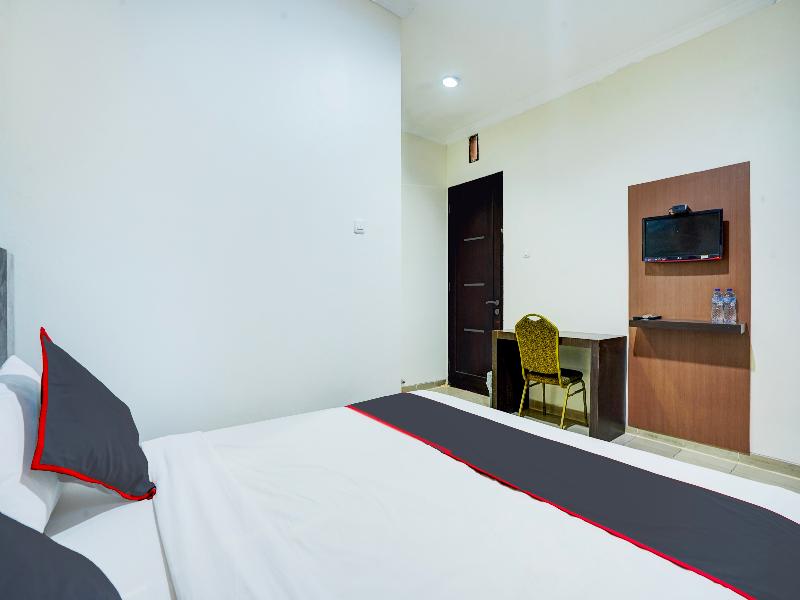 Hotel O Padang City Center Near Pantai Padang image