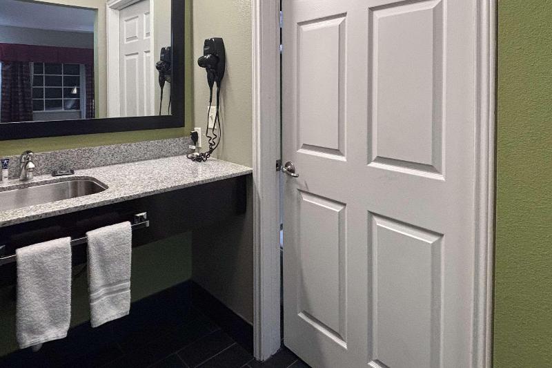 Rodeway Inn image
