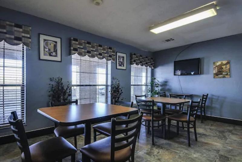 Americas Best Value Inn-Midlothian/Cedar Hill image