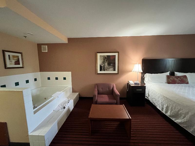 AmericasBestValueInn SuitesForest GroveHillsboro image