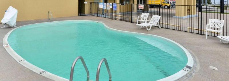 Americas Best Value Inn Schulenburg image