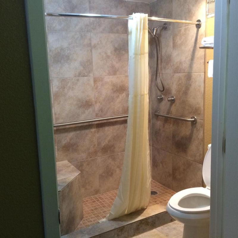 Americas Best Value Inn Schulenburg image