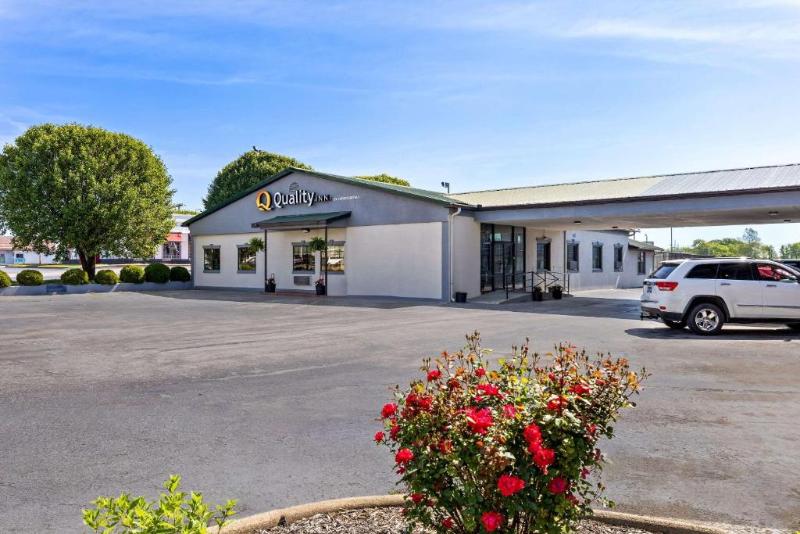 Quality Inn Lawrenceburg TN image
