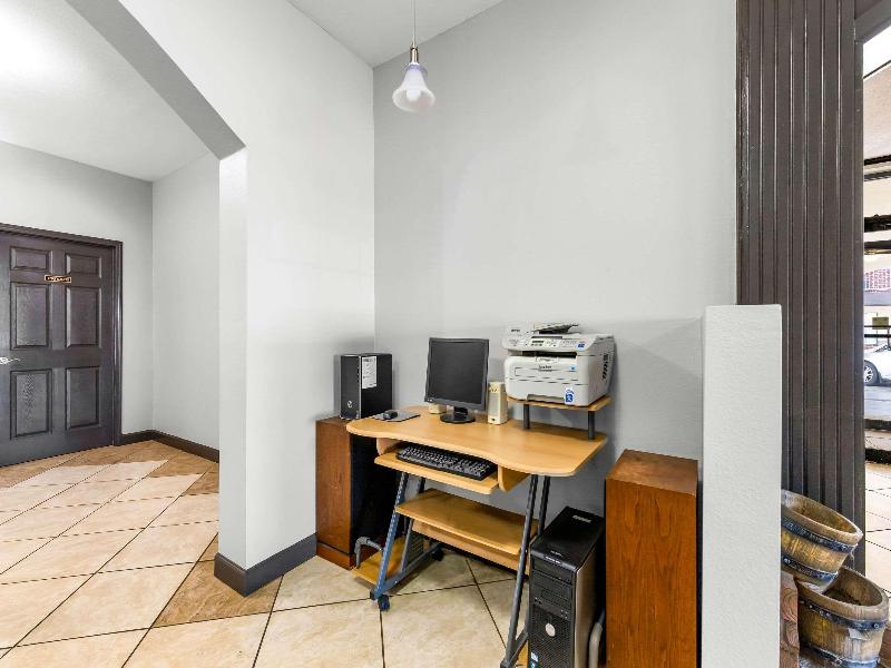 Quality Inn Lawrenceburg TN image