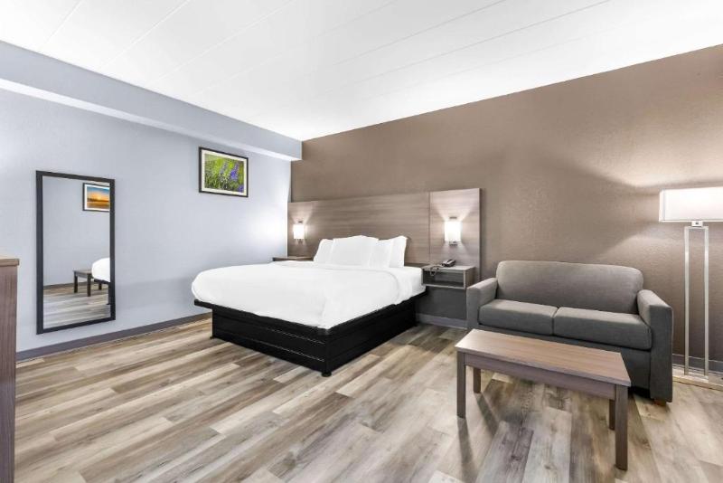 Quality Inn Lawrenceburg TN image