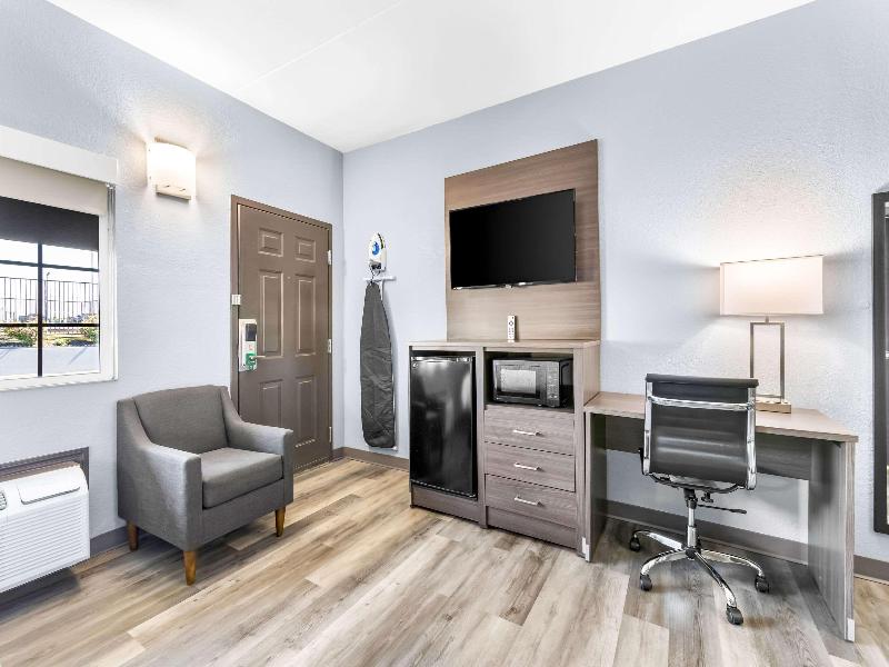 Quality Inn Lawrenceburg TN image