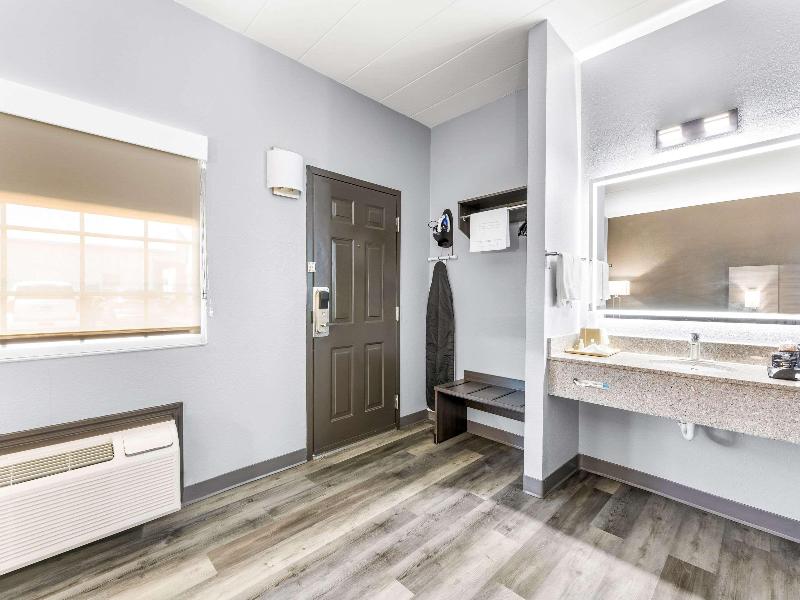 Quality Inn Lawrenceburg TN image