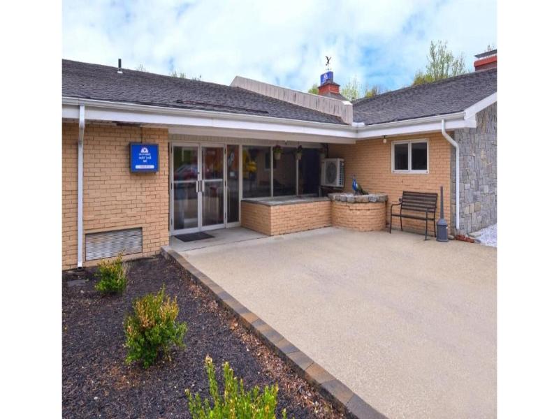 Americas Best Value Inn Putnam image