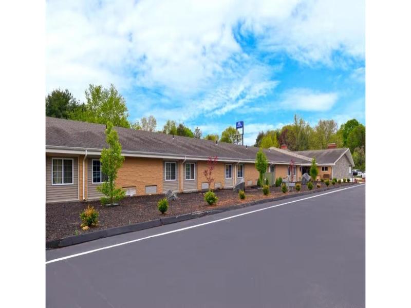 Americas Best Value Inn Putnam image