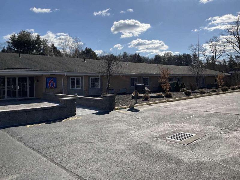 Americas Best Value Inn Putnam image