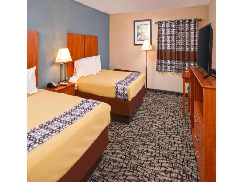 Americas Best Value Inn Putnam image
