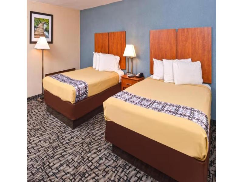 Americas Best Value Inn Putnam image