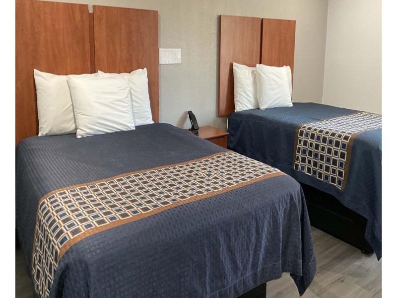 Americas Best Value Inn Putnam image