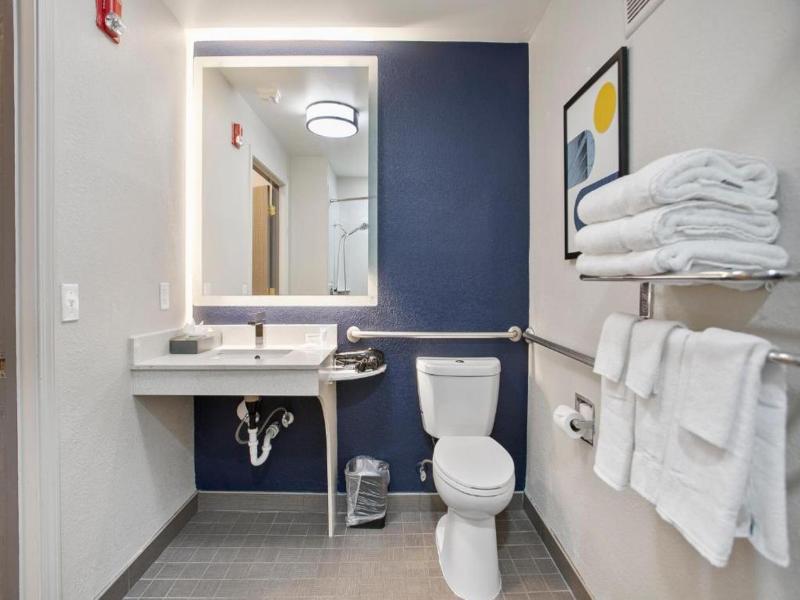 Best Western Plus Duluth/ Sugarloaf image