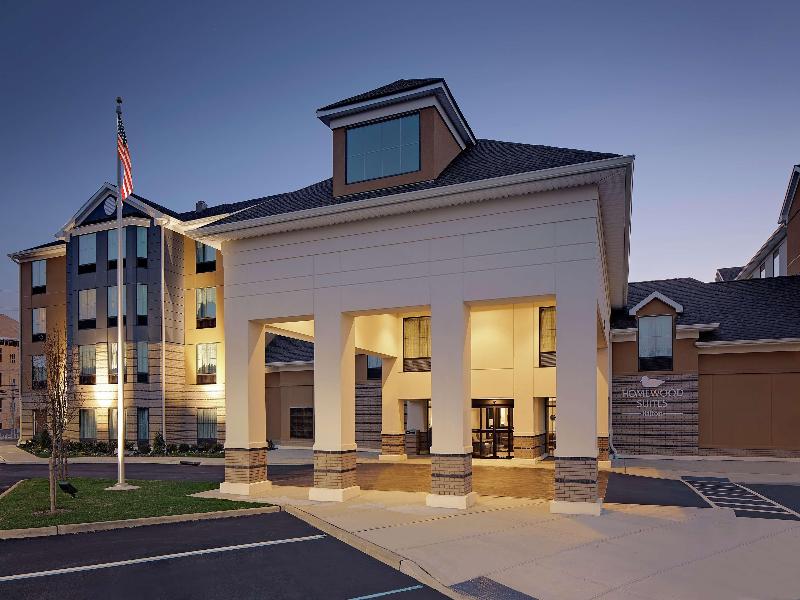 Homewood Suites By Hilton Ronkonkoma — general view