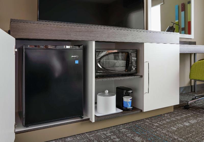 Hampton Inn & Suites Chicago Waukegan image