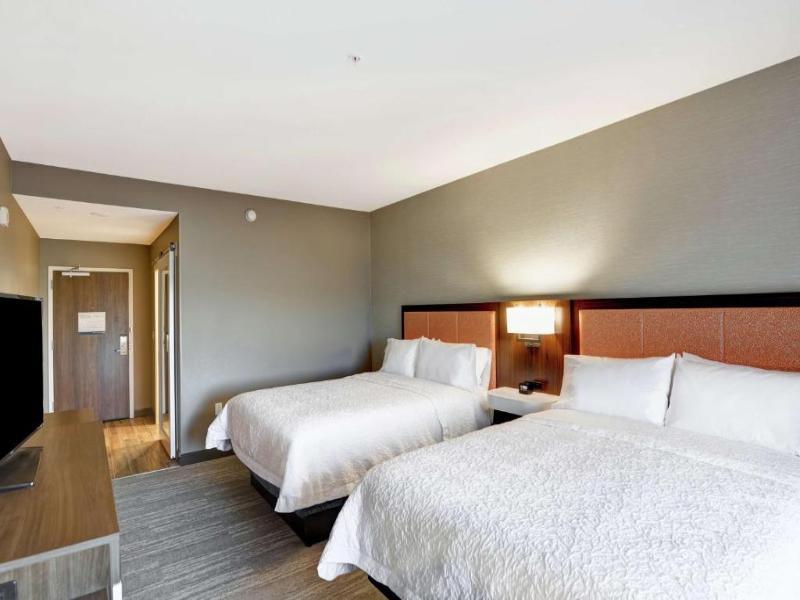 Hampton Inn & Suites By Hilton Tucson Tech Park image