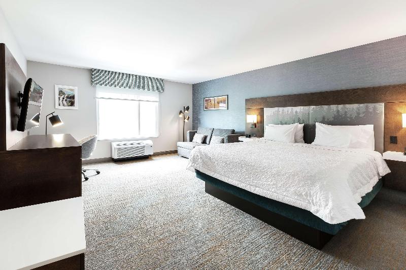 Hampton Inn & Suites by Hilton Beauport Quebec