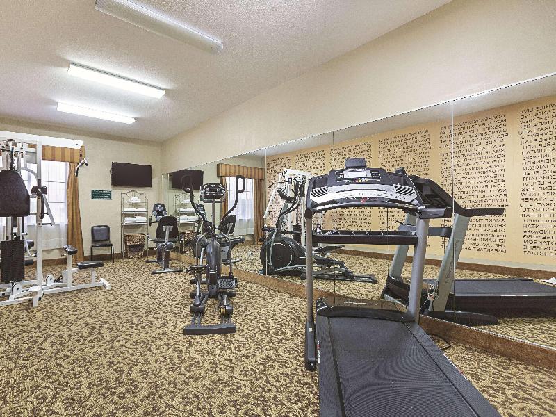 La Quinta Inn Suites By Wyndham Alvarado image