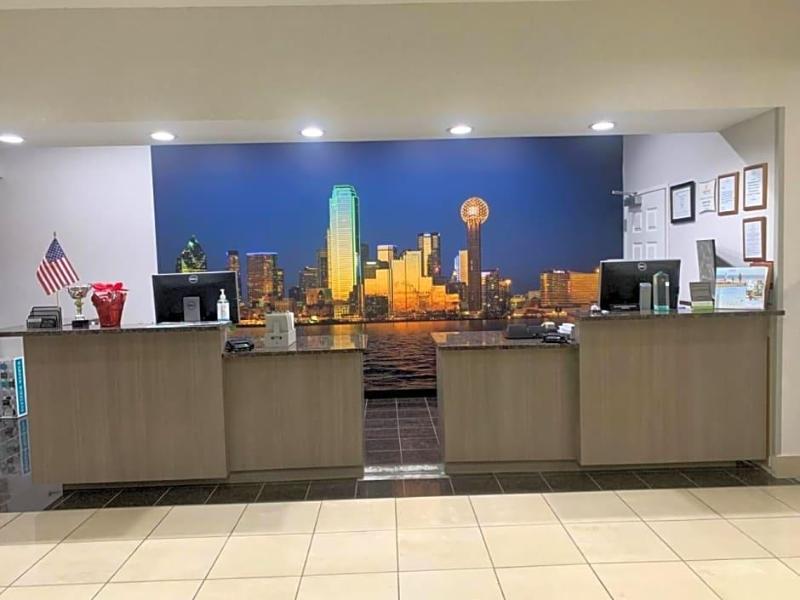 La Quinta Inn Suites By Wyndham Alvarado image