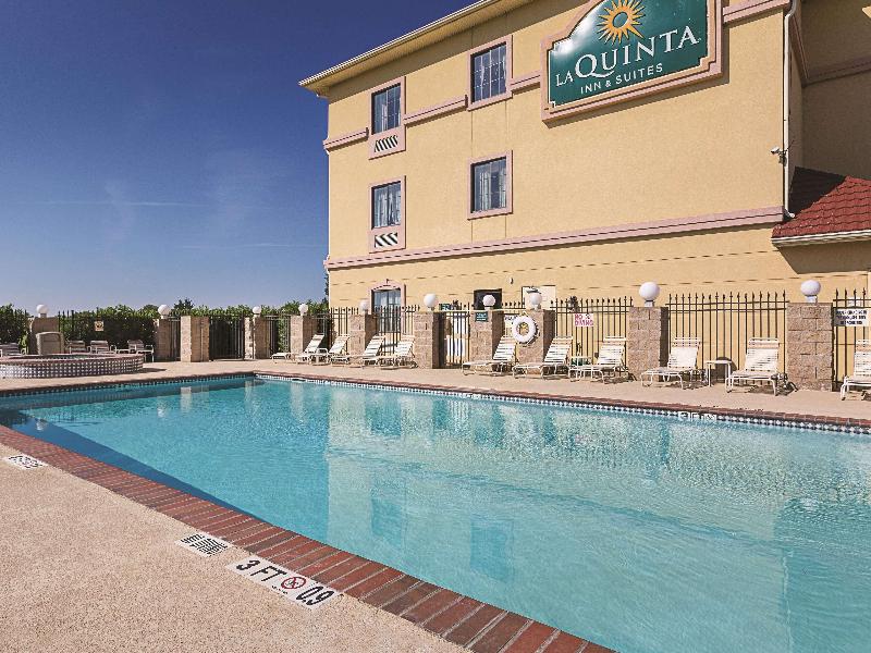 La Quinta Inn Suites By Wyndham Alvarado image