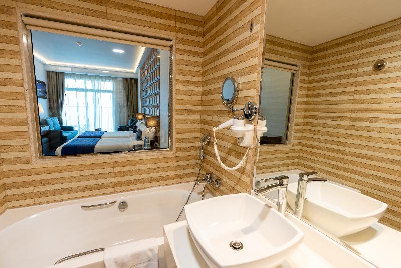 Mirage Bab Al Bahr Hotel image
