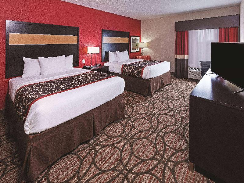 La Quinta Inn Suites Wichita Falls Msu Area image