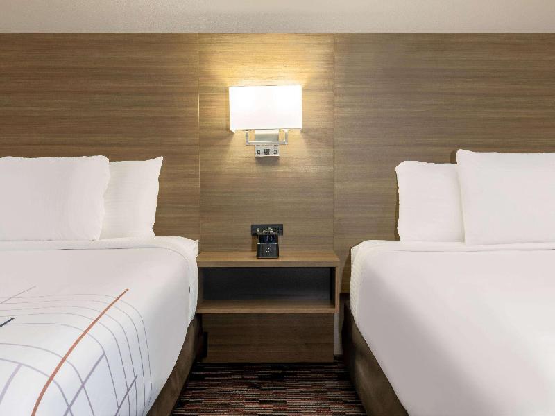 La Quinta Inn Suites Wichita Falls Msu Area image