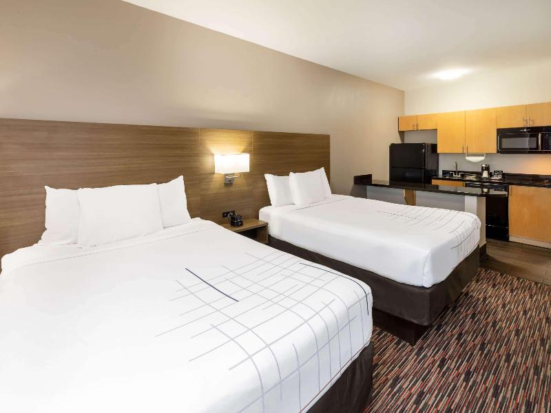 La Quinta Inn Suites Wichita Falls Msu Area image