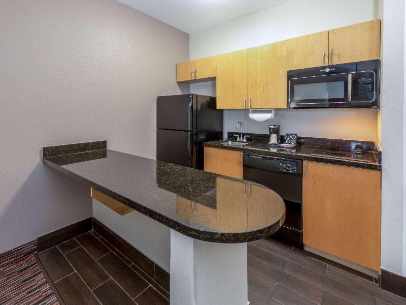 La Quinta Inn Suites Wichita Falls Msu Area image