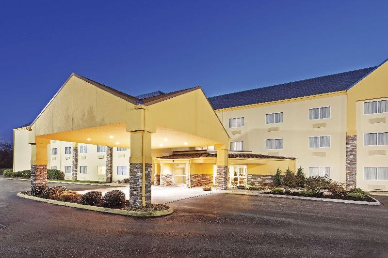La Quinta Inn Suites By Wyndham Knoxville Airport
