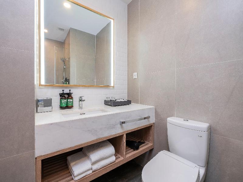 Staybridge Suites Bangkok Thonglor image