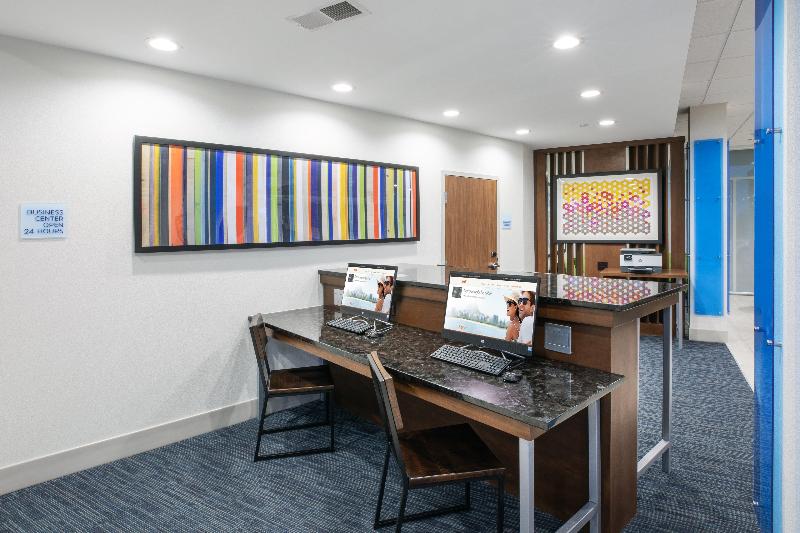 Holiday Inn Express & Suites Purcell image