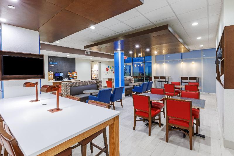 Holiday Inn Express & Suites Purcell image