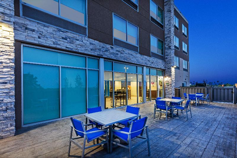 Holiday Inn Express & Suites Purcell image