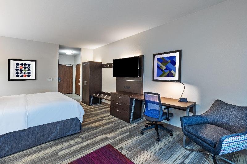 Holiday Inn Express & Suites Purcell image