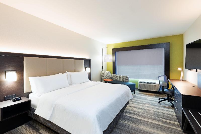 Holiday Inn Express & Suites Purcell image