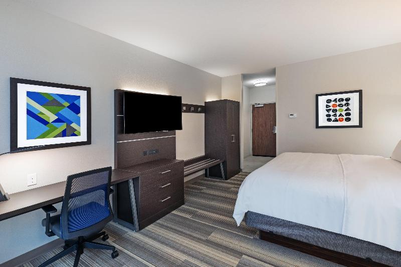 Holiday Inn Express & Suites Purcell image