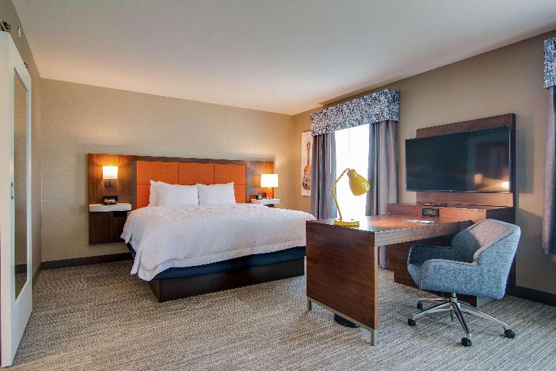 Hampton Inn Suites Nashville North Skyline Center image