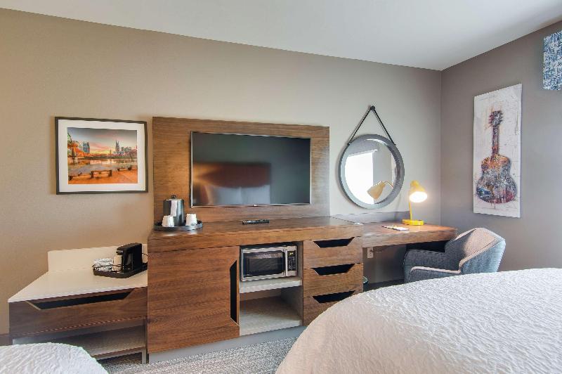Hampton Inn Suites Nashville North Skyline Center image