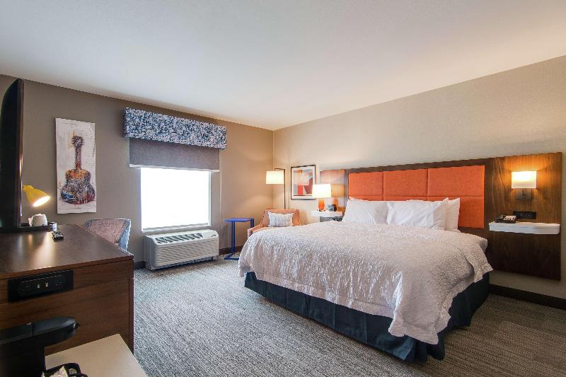 Hampton Inn Suites Nashville North Skyline Center image