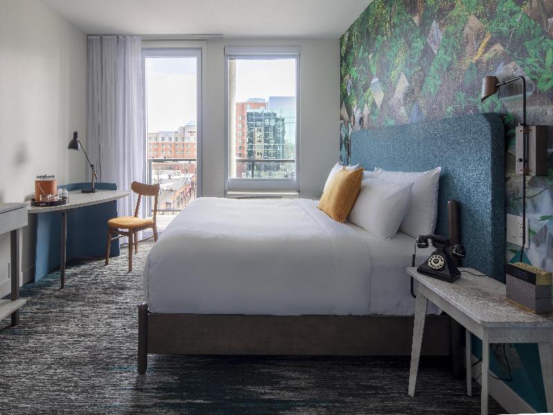 Canvas Moncton, Tapestry Collection by Hilton image