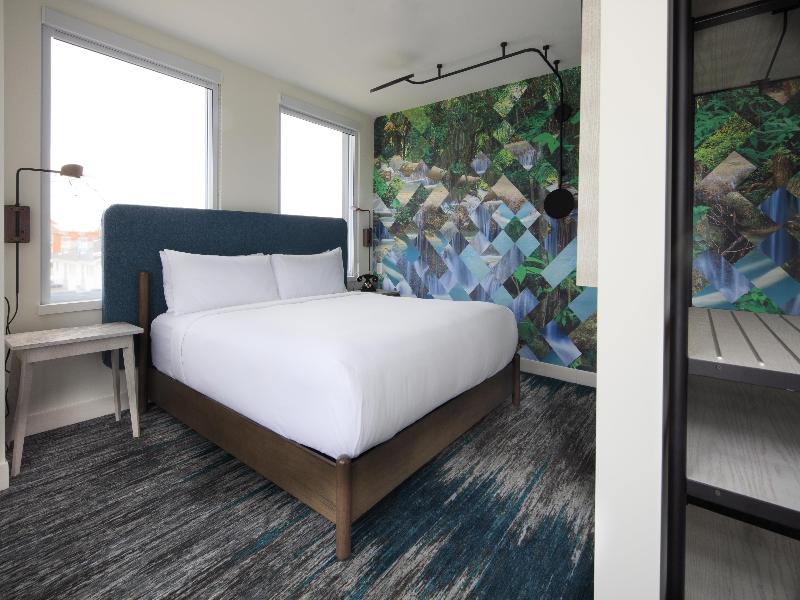 Canvas Moncton, Tapestry Collection by Hilton image