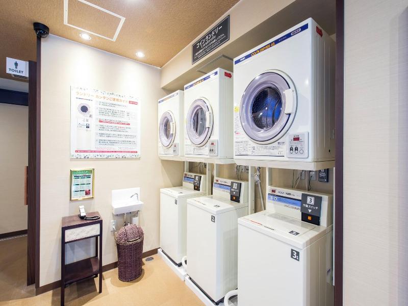 Capsule Hotel Anshin Oyado Premier Tokyo Shinjuku image