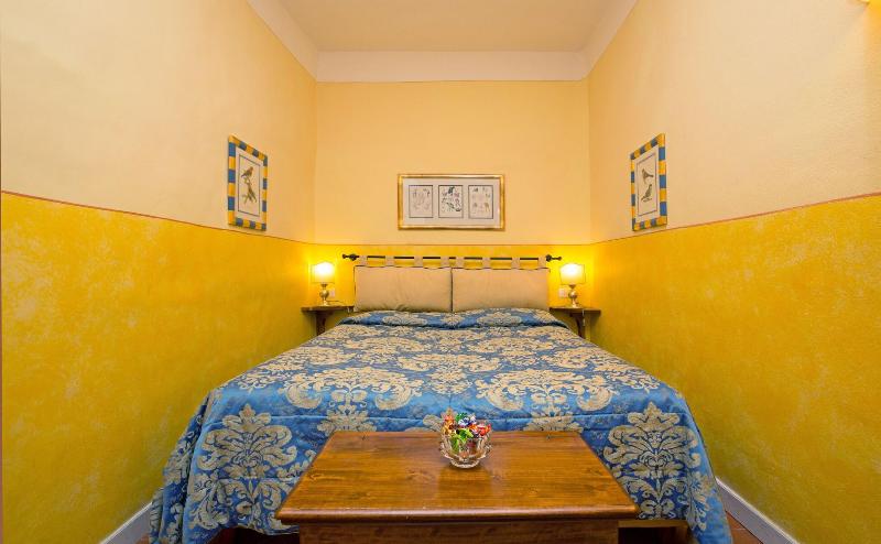 La Casa Del Garbo Luxury Rooms Suite image