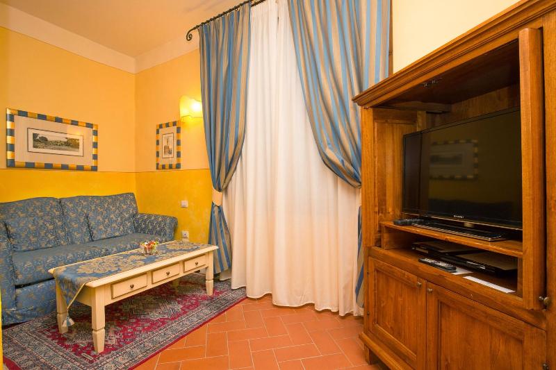 La Casa Del Garbo Luxury Rooms Suite image